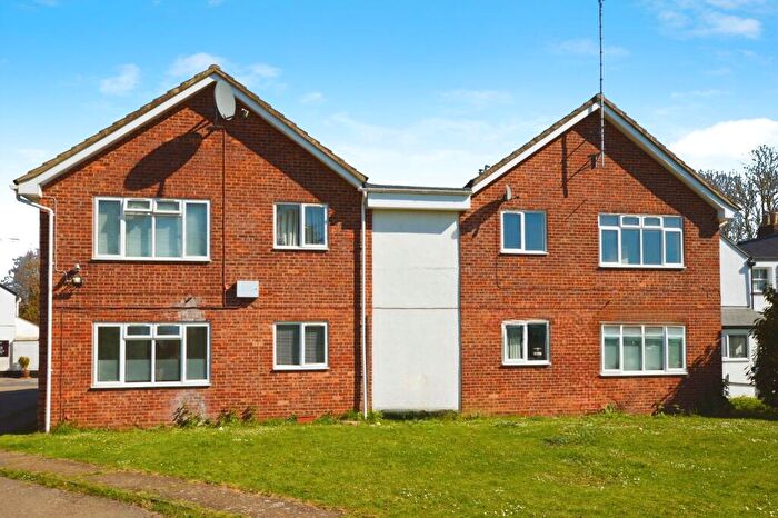 1 Bedroom Flat To Rent In High Street, Colney Heath, AL4