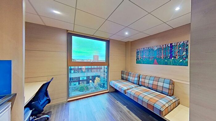 Studio To Rent In Regent Street, Leeds, LS2