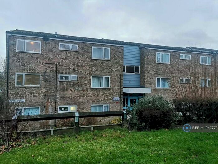 3 Bedroom Flat To Rent In Avon Way, Colchester, CO4
