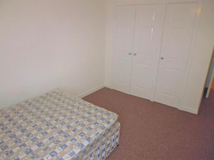 2 Bedroom Apartment To Rent In Hamiltonhill Gardens, Glasgow, G22