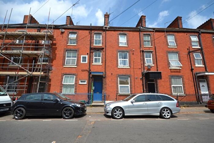 1 Bedroom Flat To Rent In Watkin Terrace, Northampton, NN1