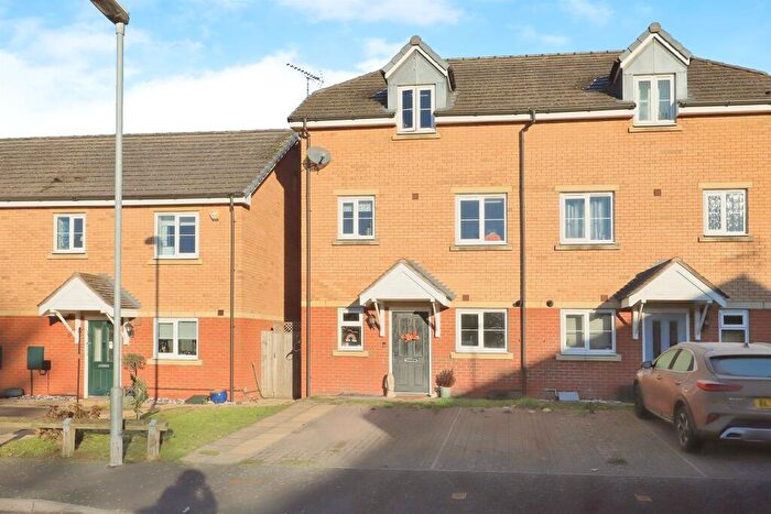 4 Bedroom Semi Detached House For Sale In Mike Oborski Close, Kidderminster, DY10