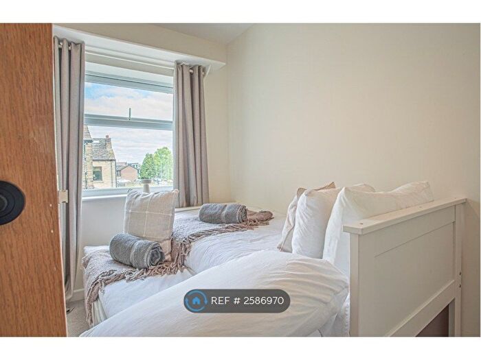 2 Bedroom End Of Terrace House To Rent In Lidget Street, Huddersfield, HD3