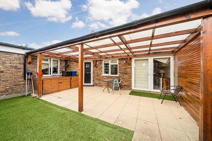 2 Bedroom Property For Sale In Oldfield Road, Hampton, TW12