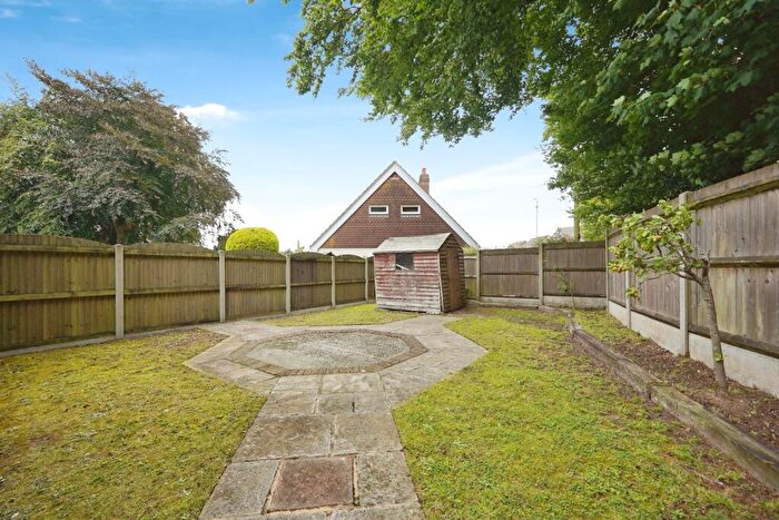 2 Bedroom End Of Terrace House For Sale In Guilford Avenue, Whitfield, Dover, Kent, CT16