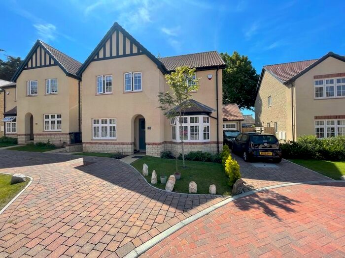 4 Bedroom Detached House To Rent In The Chestnuts, Winscombe, BS25