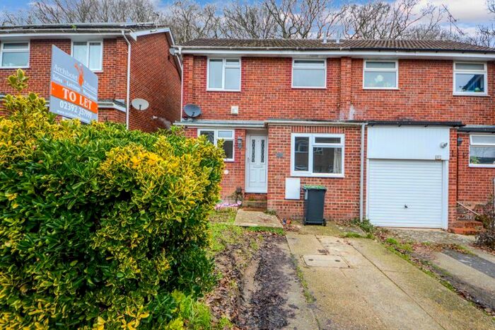 2 Bedroom Terraced House To Rent In James Copse Road, Waterlooville PO8