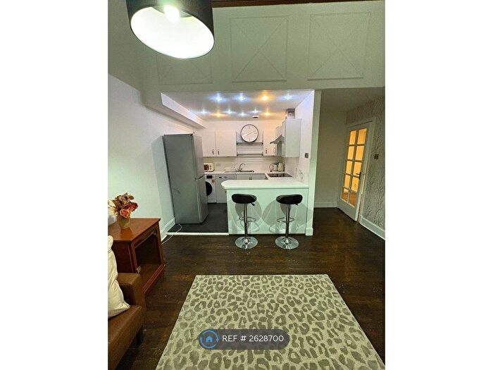 3 Bedroom Flat To Rent In Wilson Street, Glasgow, G1