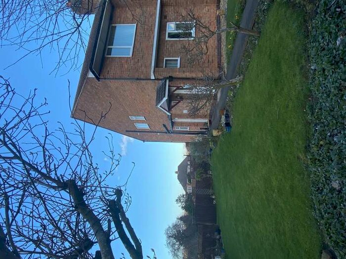 2 Bedroom Flat To Rent In Cameron Close, Coventry, CV5