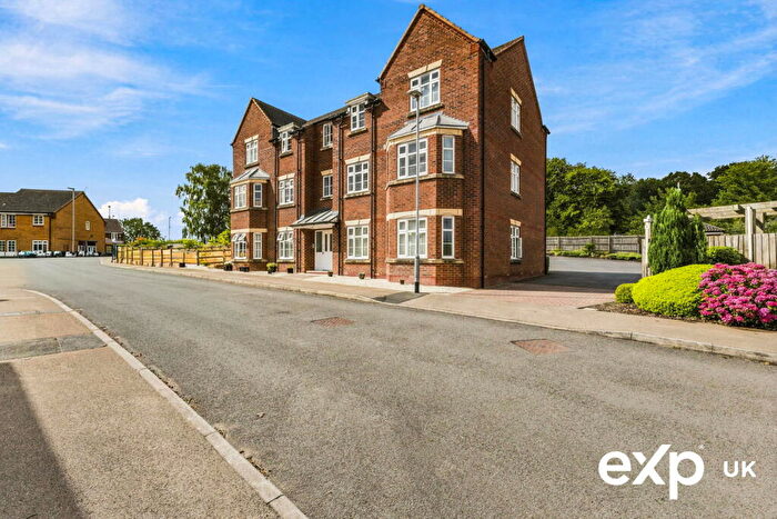 2 Bedroom Apartment For Sale In Swallow Crescent, Ravenshead, NG15