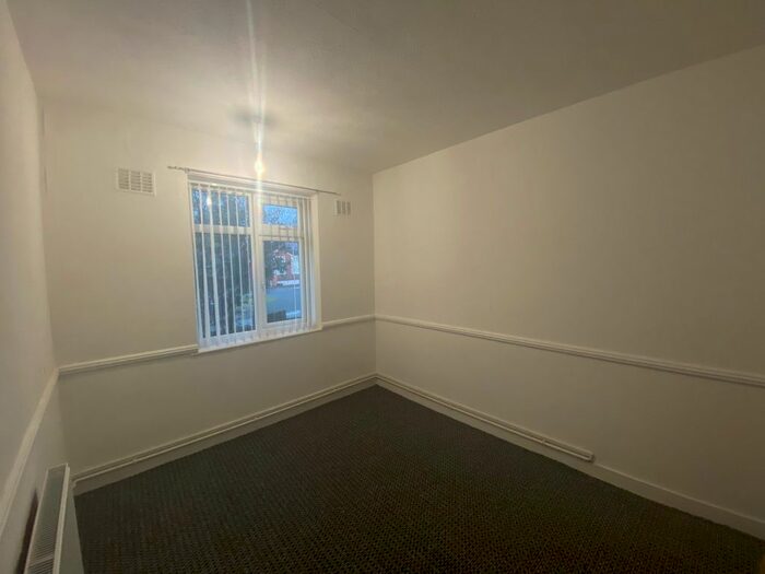 2 Bedroom Flat To Rent In Ennerdale Drive, Bootle, L21