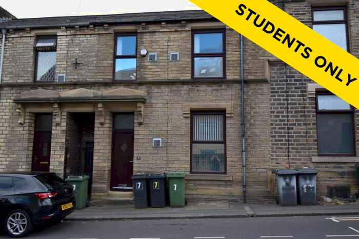 4 Bedroom Terraced House To Rent In Springwood Avenue, Huddersfield, West Yorkshire, HD1