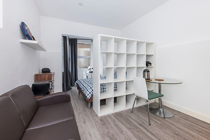 Studio To Rent In High Street, London, NW10