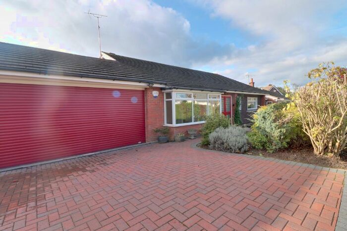 4 Bedroom Bungalow To Rent In Fields Drive, Sandbach, CW11