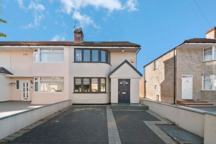 4 Bedroom End Terrace House For Sale In Girton Road, Northolt, UB5