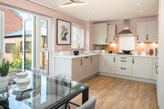 4 Bedroom Detached House For Sale In Richmond Way, Whitfield, Dover, CT16