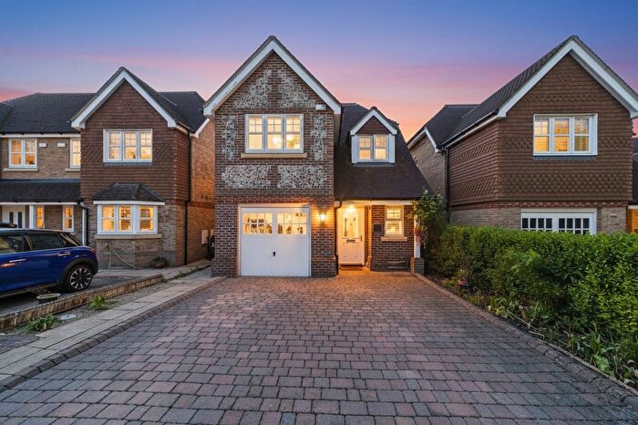 4 Bedroom Detached House For Sale In Williamson Close, Winnersh, Wokingham, Berkshire, RG41
