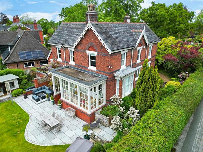 4 Bedroom Detached House For Sale In Biddulph Road, Congleton, CW12