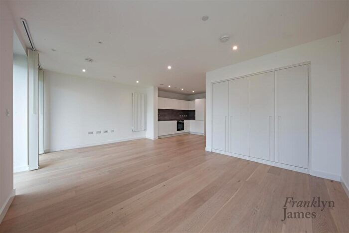 Apartment To Rent In Caravel House, Royal Crest Avenue, E16