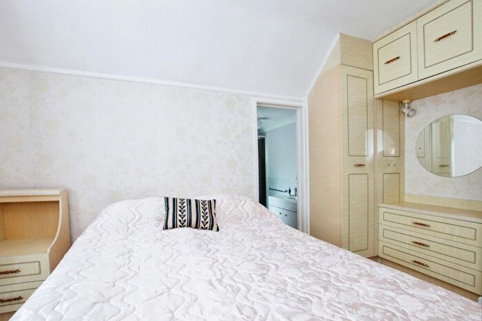 3 Bedroom Detached House For Sale In Wood Lane, Bournemouth, BH11