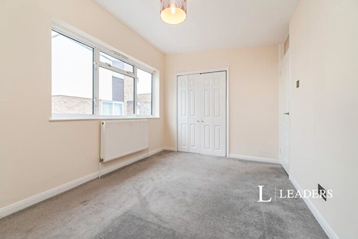 2 Bedroom Flat To Rent In Grenville Court, Ham View, CR0