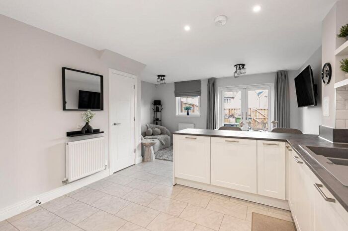 3 Bedroom Town House For Sale In Kettleslaw Cruik, South Queensferry, EH30
