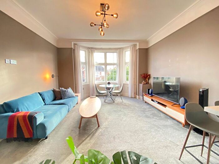 2 Bedroom Flat For Sale In London Lane, Bromley, BR1