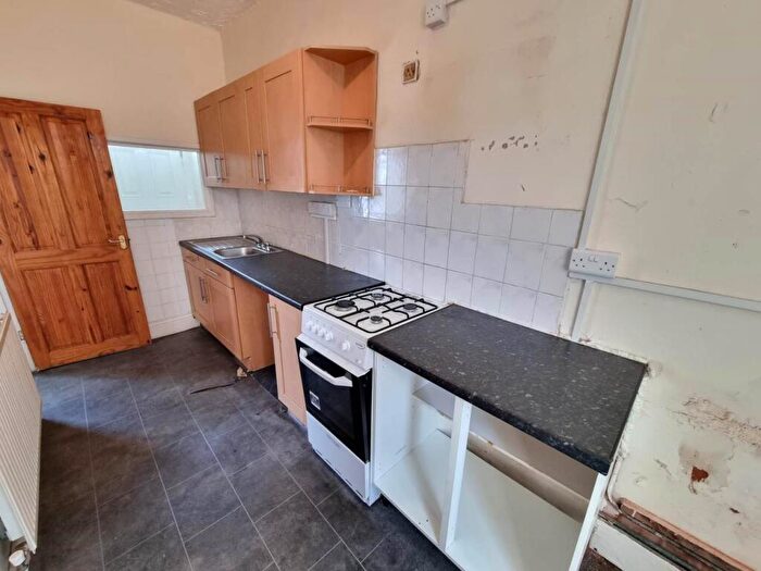 1 Bedroom House To Rent In Union Road, , Bradford, BD7