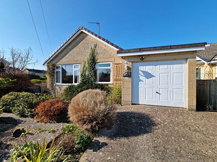 3 Bedroom Bungalow For Sale In Kennedy Avenue, Whitley, SN12