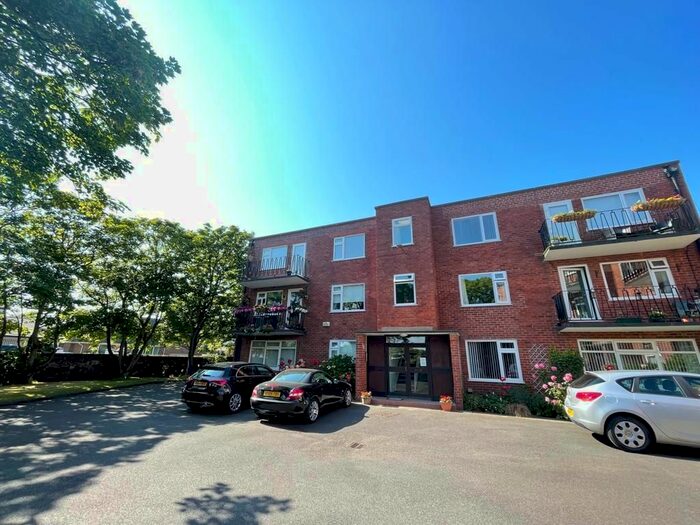 3 Bedroom Flat To Rent In Linkside Court, Richard Road, Liverpool L23