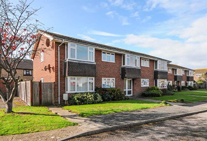 2 Bedroom Flat To Rent In Harrow Drive, East Wittering, PO20