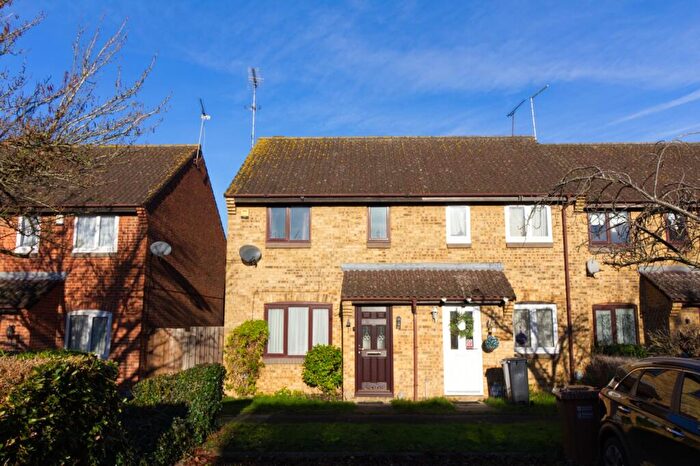 3 Bedroom End Of Terrace House To Rent In Jasmine Gardens, Hatfield, Hertfordshire, AL10