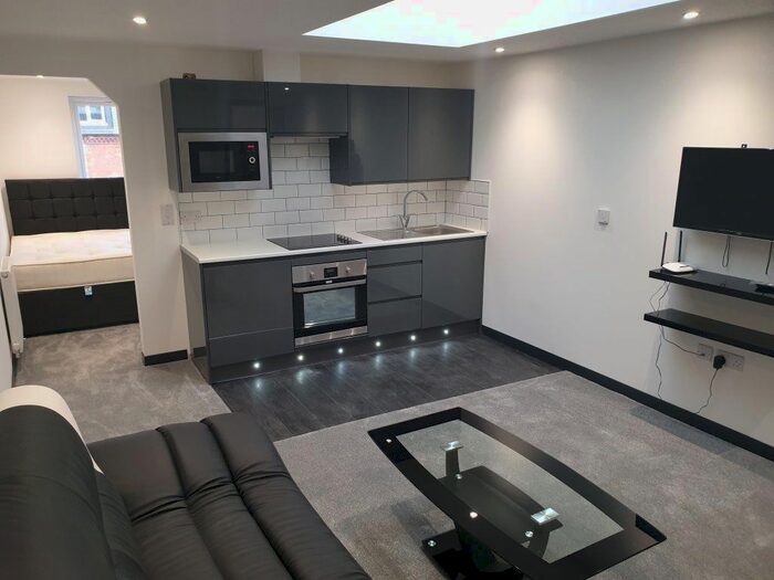 1 Bedroom Flat To Rent In Rs Apartments, Heeley Road, Selly Oak B29