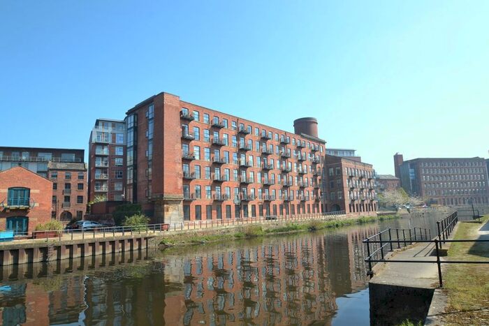 2 Bedroom Flat To Rent In Neptune Street, Leeds, LS9