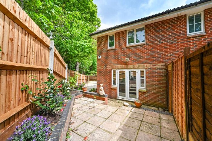 2 Bedroom End Of Terrace House To Rent In Autumn Drive, Sutton, SM2
