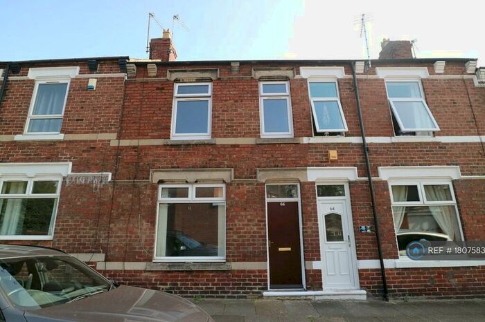 3 Bedroom Terraced House To Rent In Locomotive Street, Darlington, DL1