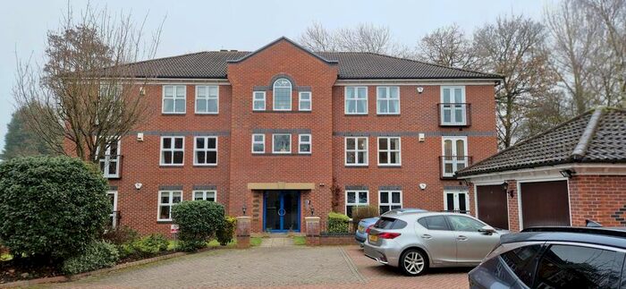 2 Bedroom Flat To Rent In Alwoodley Chase, Harrogate Road, Leeds, LS17