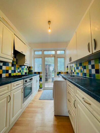 3 Bedroom Terraced House To Rent In Essex, IG6