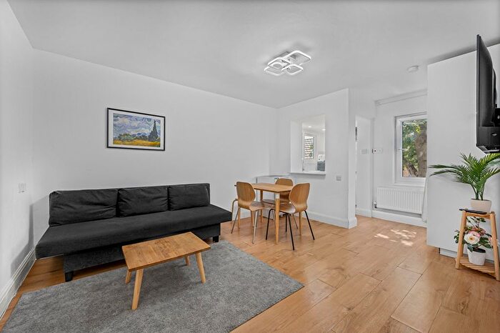 2 Bedroom Flat For Sale In Atkinson Road, West Beckton, E16