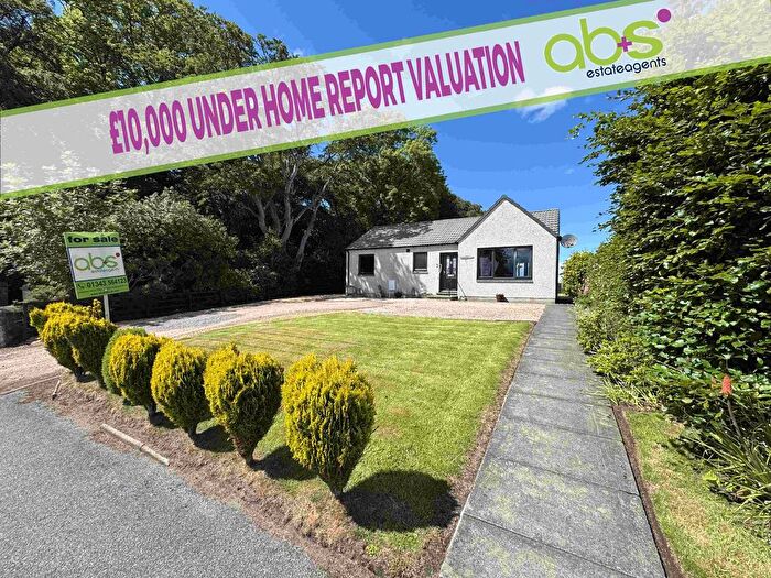 2 Bedroom Detached Bungalow For Sale In Dalvrecht Main Street, Urquhart, IV30