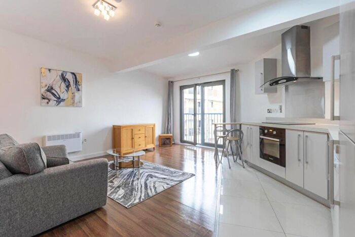 Apartment To Rent In Kenyon Forge, Kenyon Street, B18