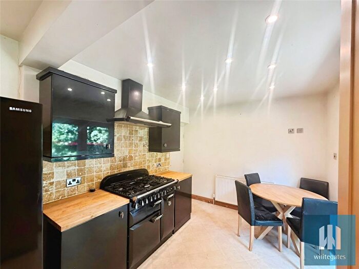 4 Bedroom Semi-Detached House To Rent In Marie Close, Lascelles Hall, Huddersfield, HD5