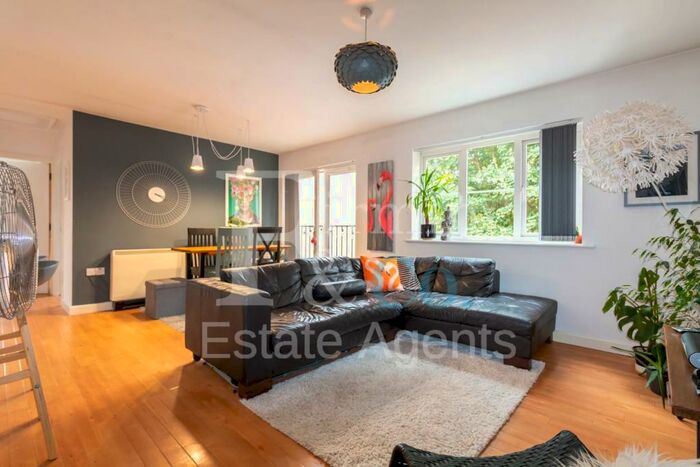 2 Bedroom Flat To Rent In Warren Court, Hampton Hargate, PE7