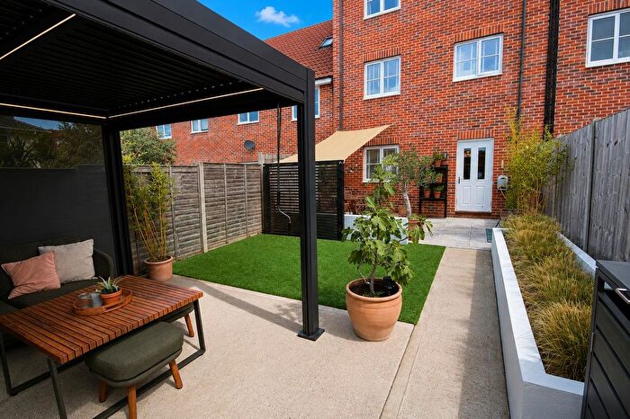 4 Bedroom Terraced House For Sale In Avocet Rise, Sprowston, NR7