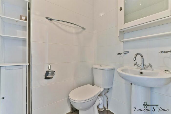 1 Bedroom Flat To Rent In Waldram Park Road, London, SE23