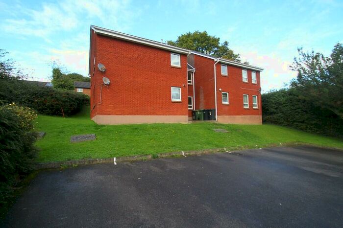 Studio To Rent In Phoenix Close, Bursledon, SO31