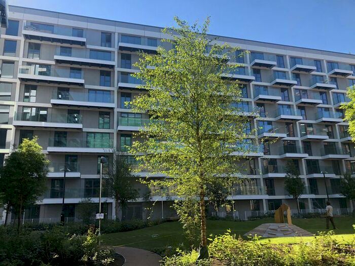 2 Bedroom Apartment To Rent In Fairwater House, Bonnet Street, E16