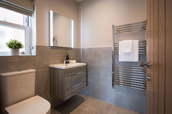 5 Bedroom Detached House For Sale In Nanrock Close, Eastrington, Goole, DN14