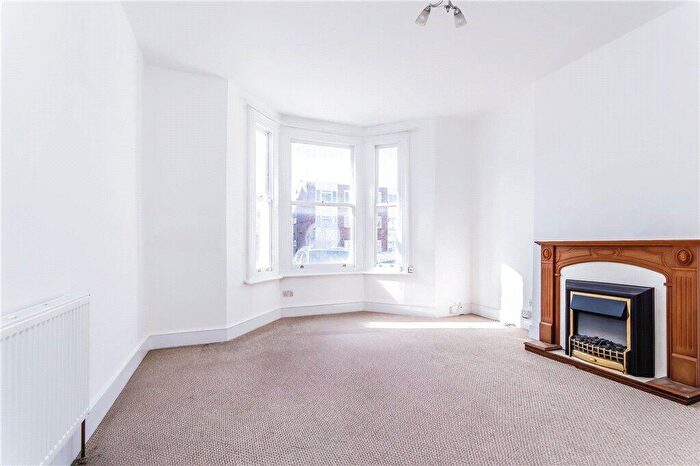 Flat For Sale In Elgin Road, Croydon, CR0