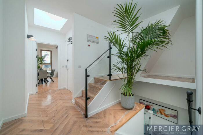 3 Bedroom Flat To Rent In Fitzjohns Avenue, Hampstead, NW3